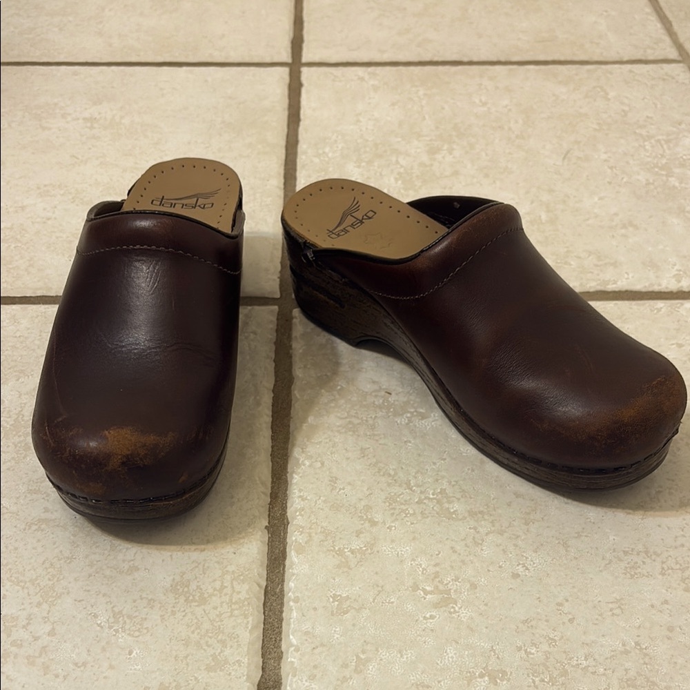 Dansko Women's Brown Clogs